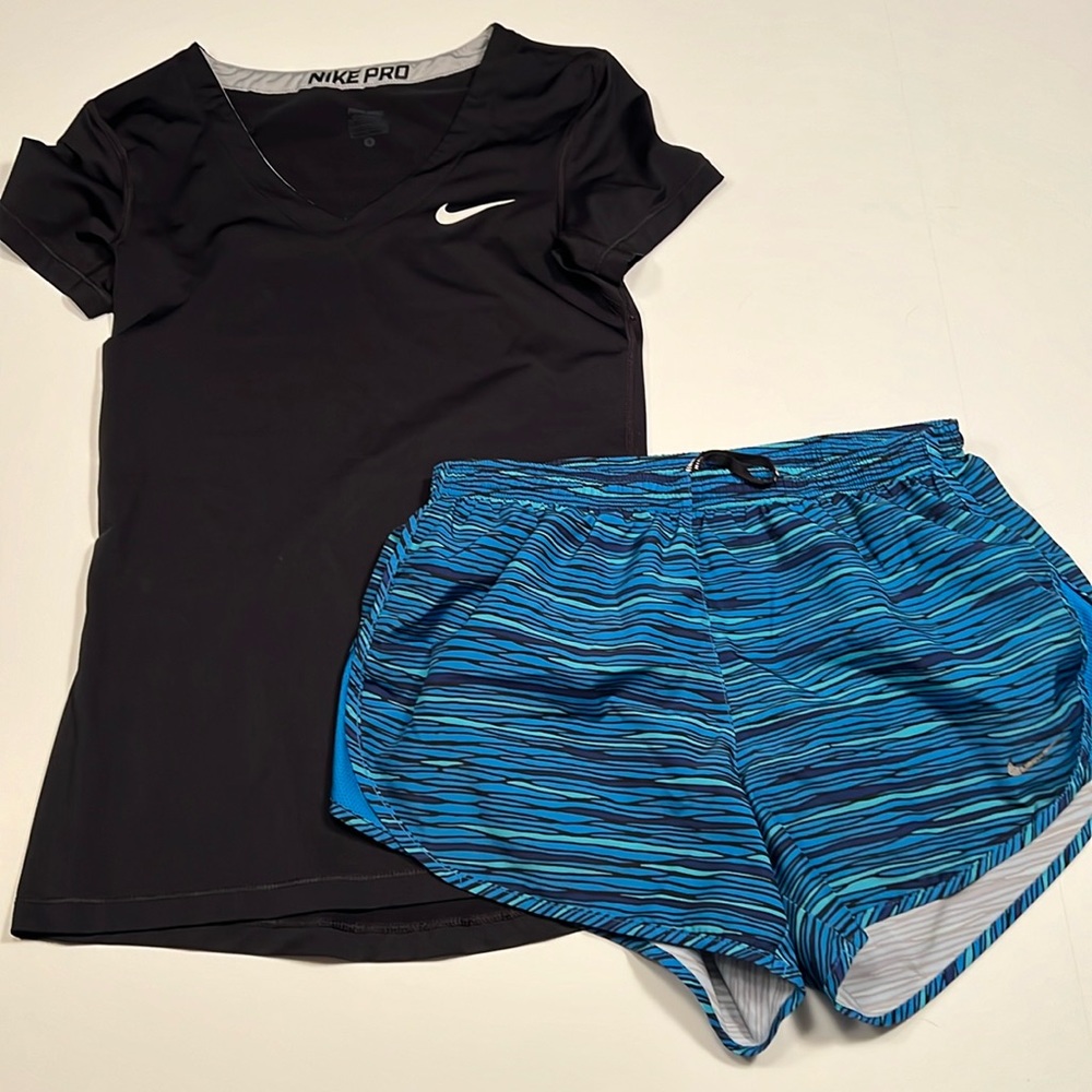 Nike shorts and shirt size Small